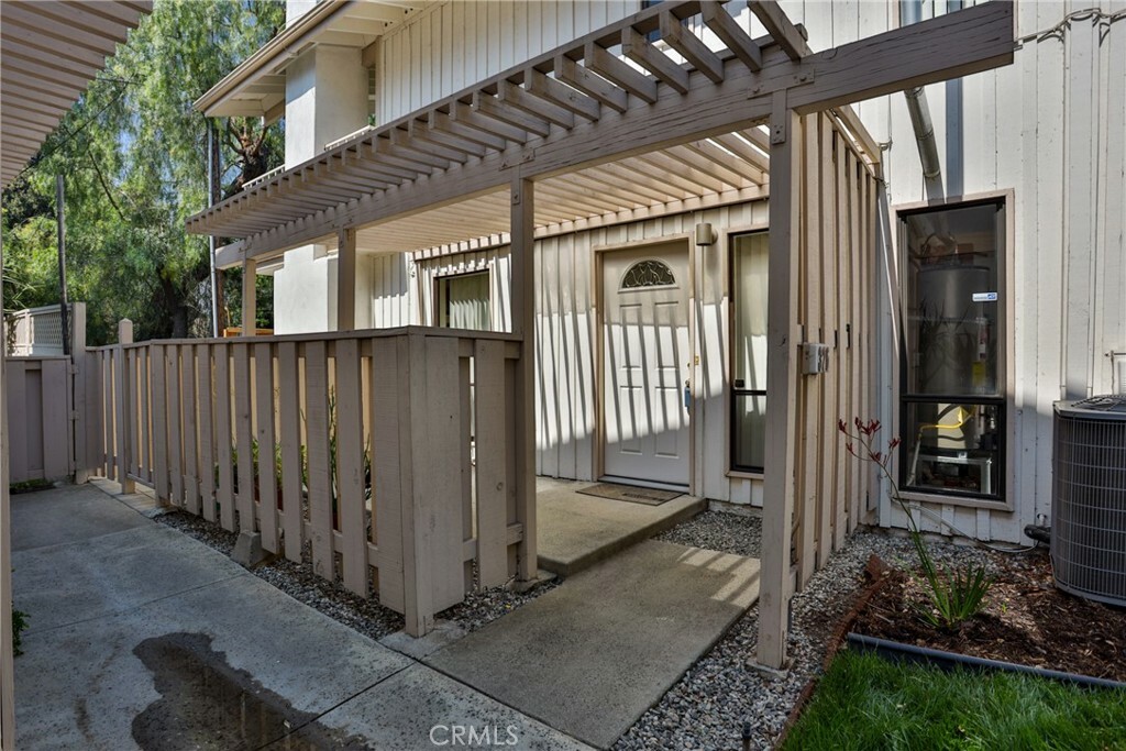 Property Photo:  326 W 7th Street  CA 91711 