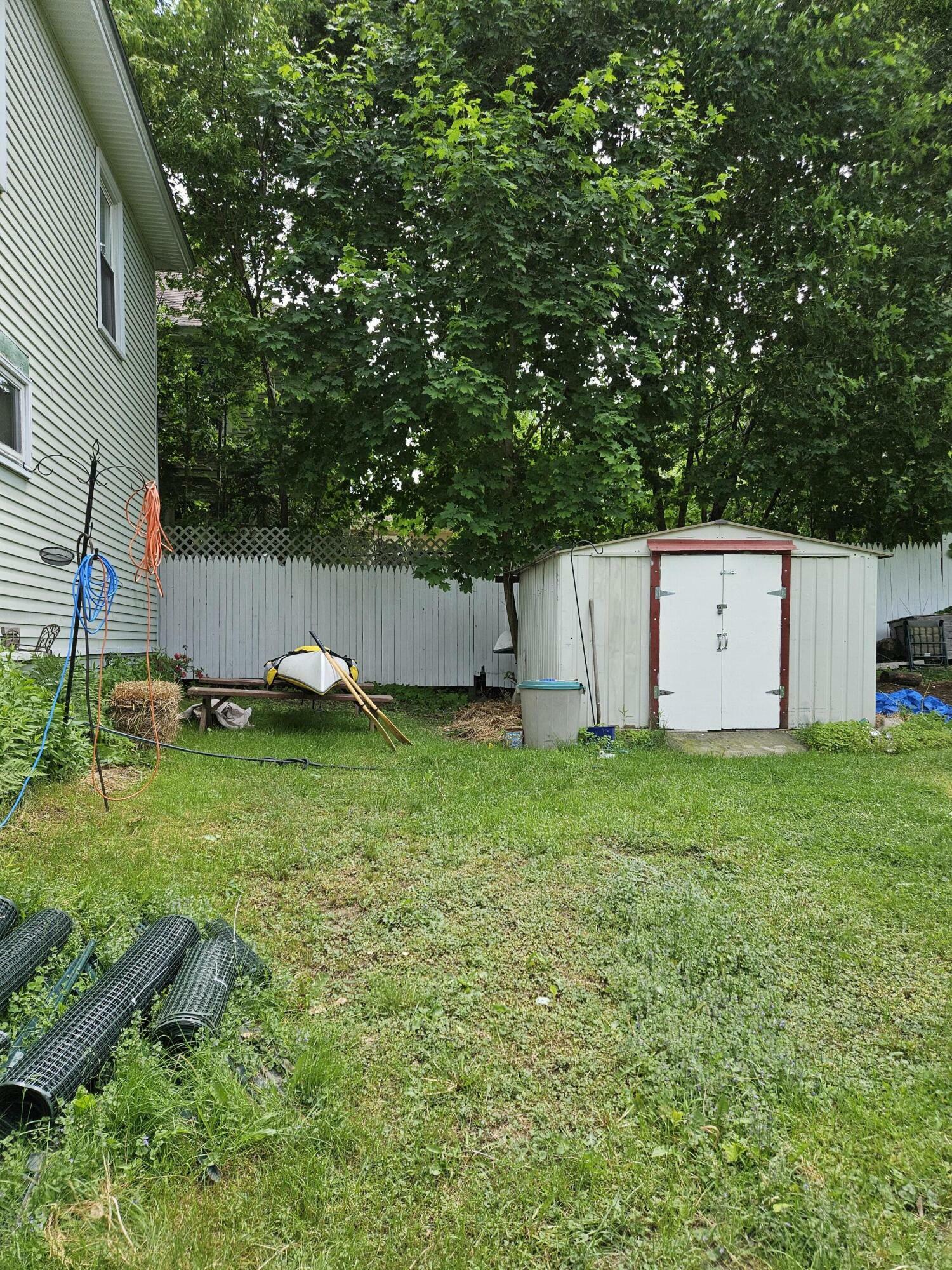 Property Photo:  5 Hillside Avenue  ME 04468 