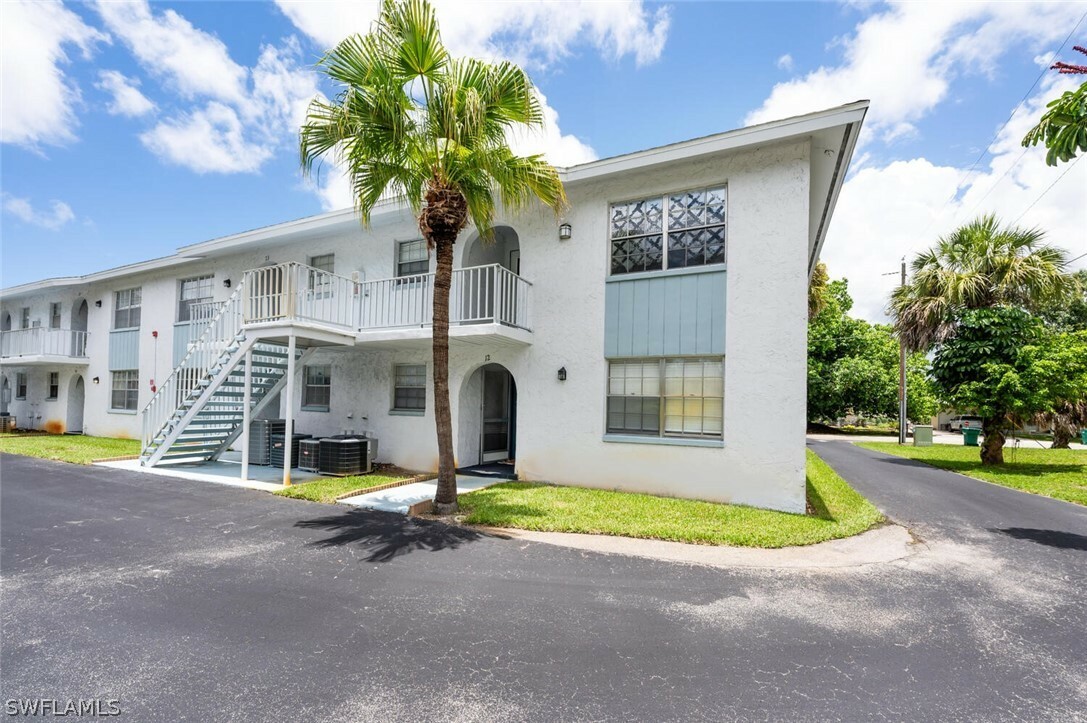 Property Photo:  4900 Biscayne Drive 12  FL 34112 