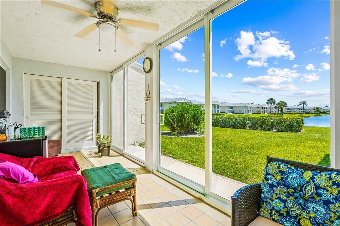 Property Photo:  306 Grove Isle Circle 306  FL 32962 