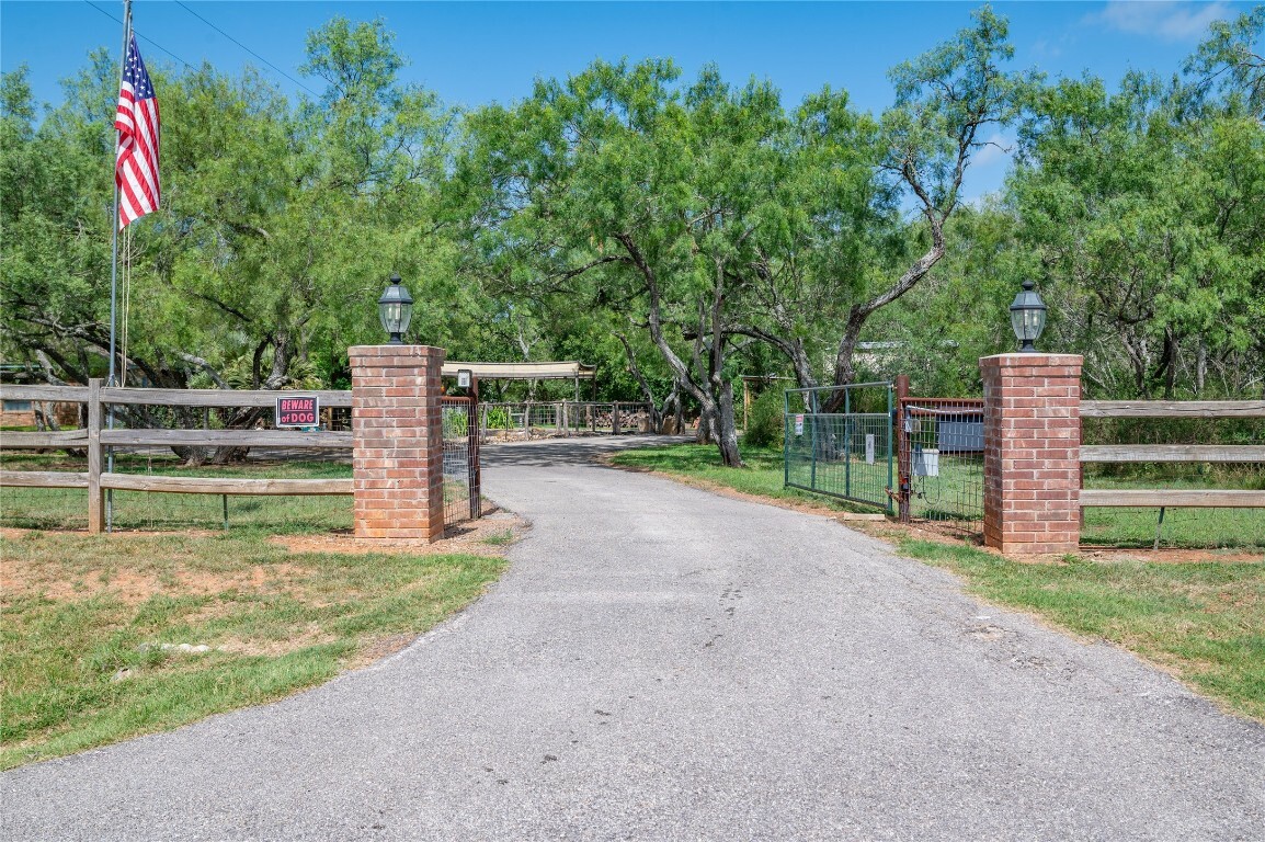 Property Photo:  1470 Muehl Road  TX 78155 