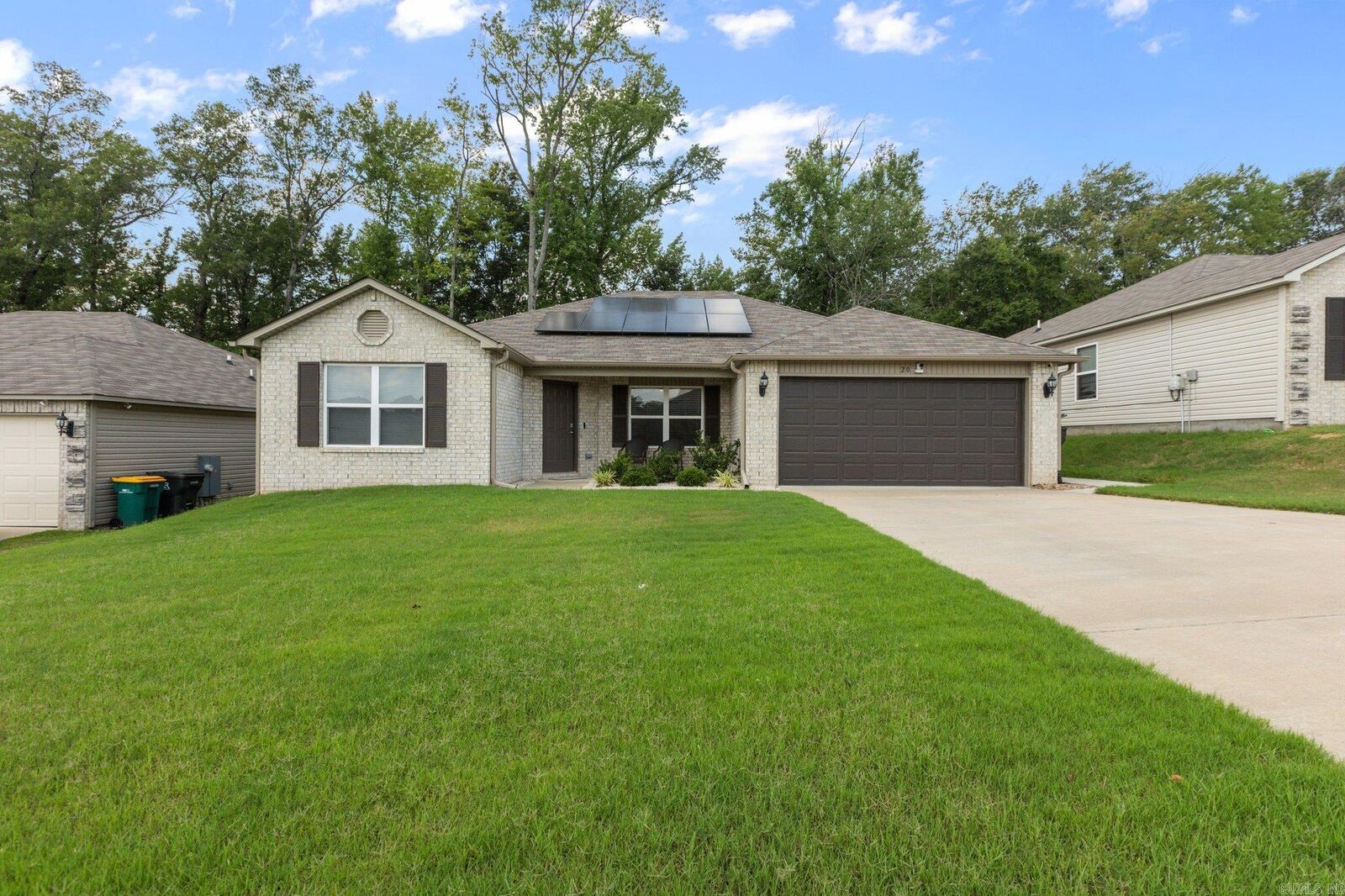 Property Photo: 20 Avant Garde Drive AR 72204