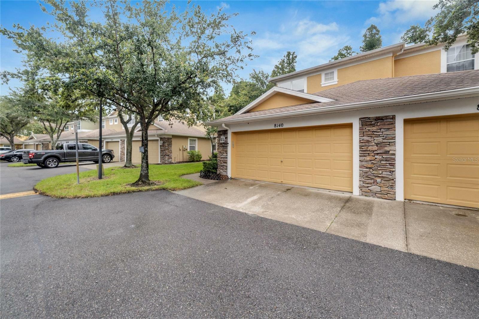 Property Photo:  8140 Stone Path Way  FL 33647 