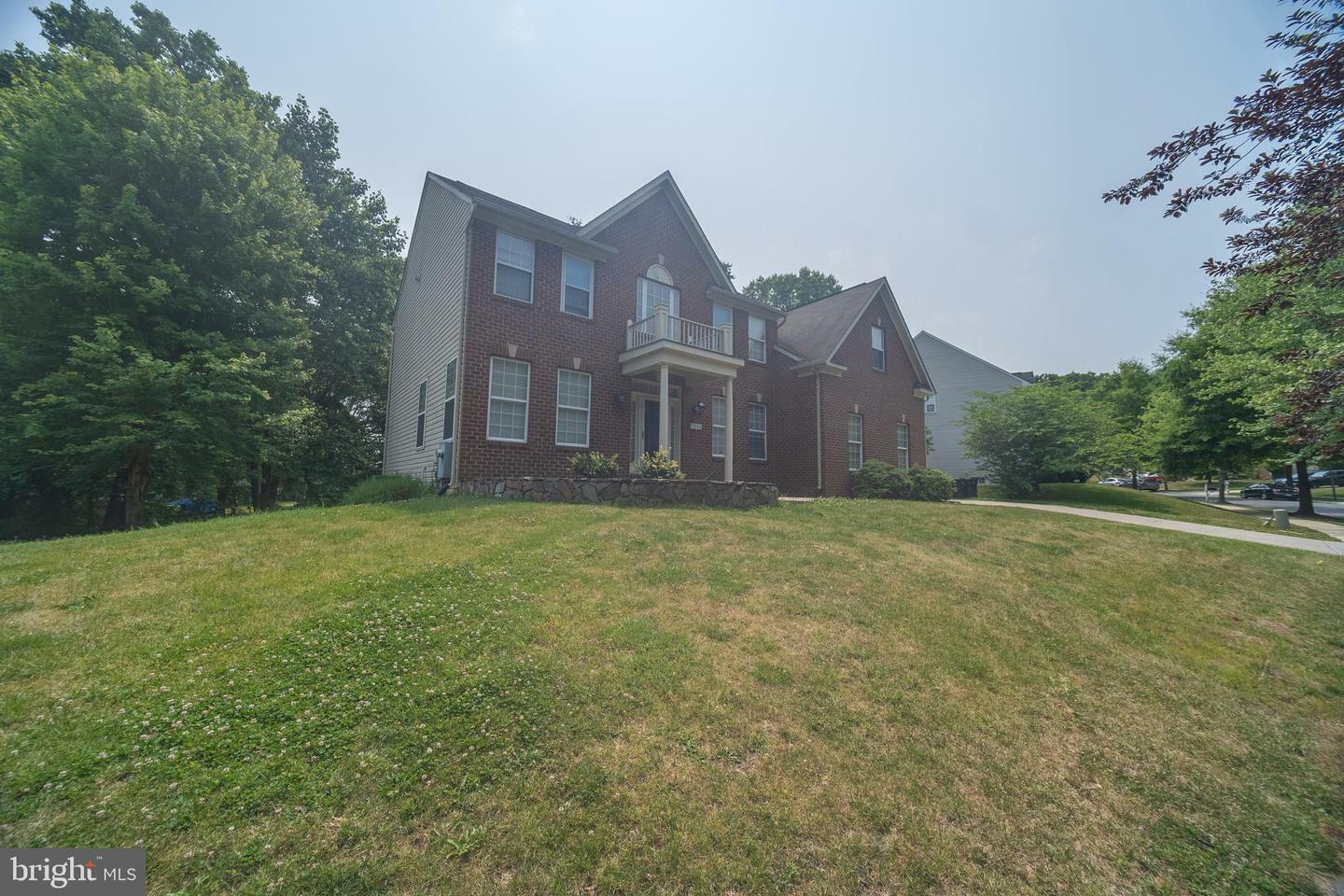 Property Photo:  7005 Shagbark Ct  MD 20744 