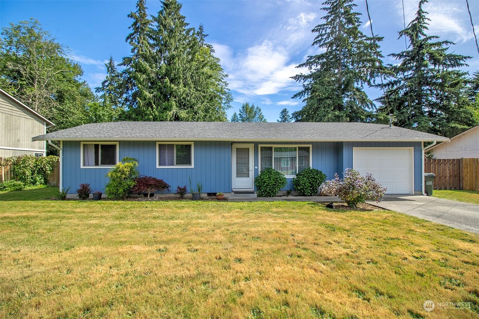 Property Photo:  1107 Miller Avenue NE  WA 98506 