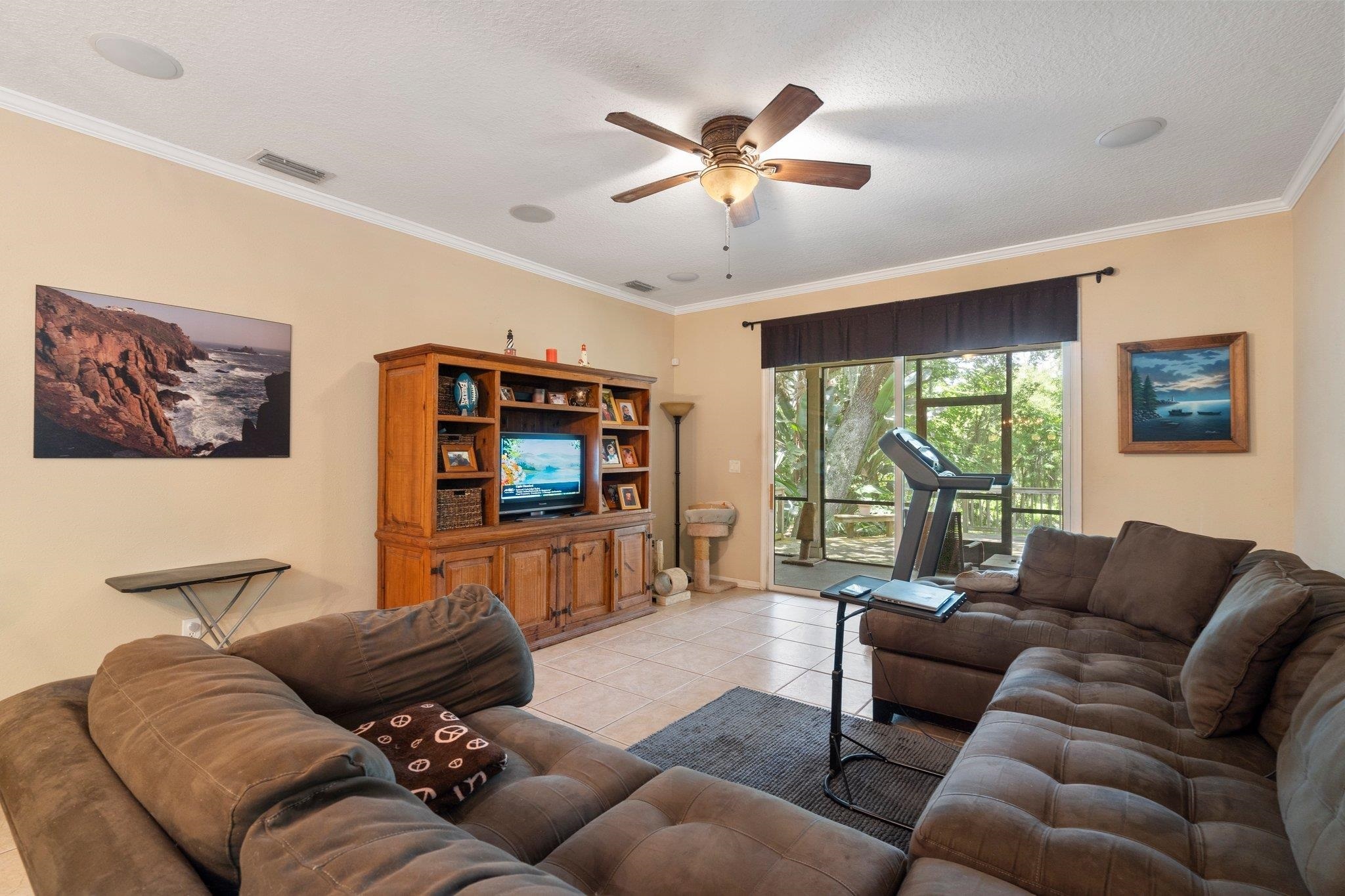 Property Photo:  1012 Saltwater Cir  FL 32080 