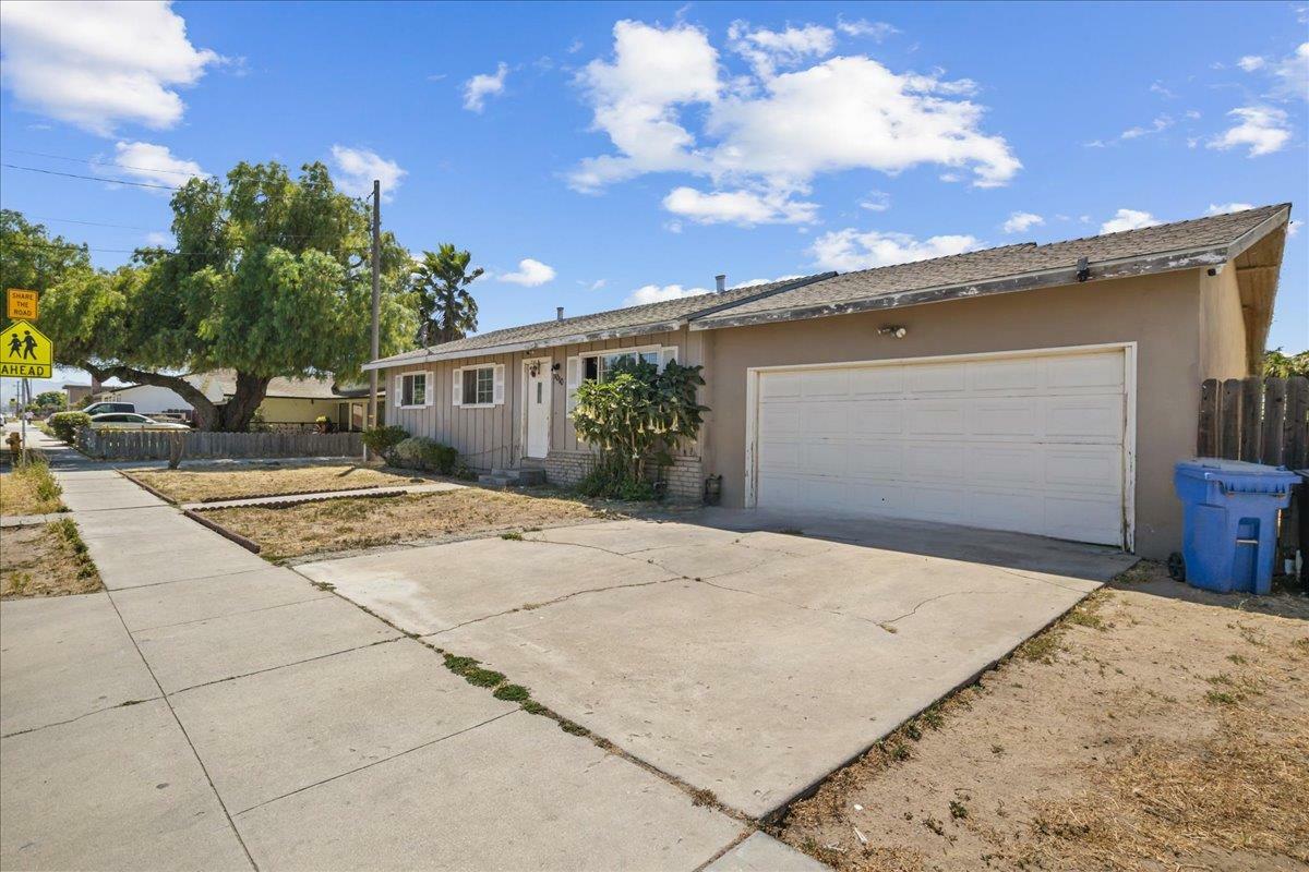 Property Photo:  1010 Elm Avenue  CA 93927 