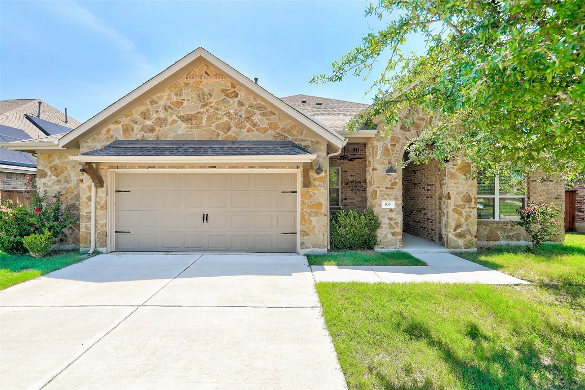 Property Photo:  104 Ran Road  TX 78641 