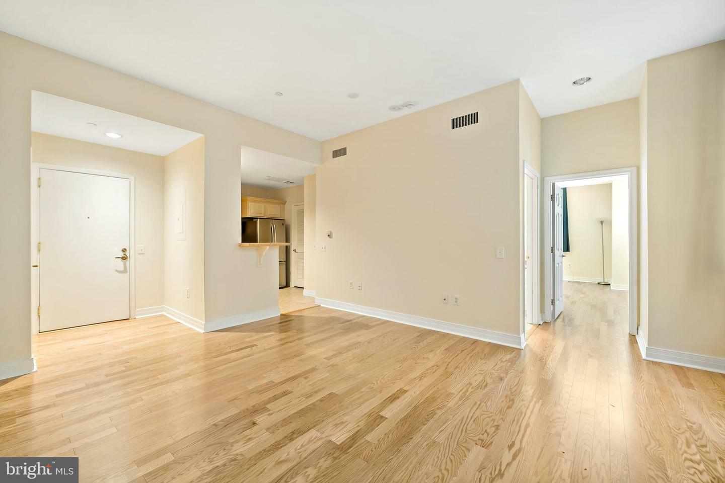 Property Photo:  1600 Arch Street 18 504  PA 19103 