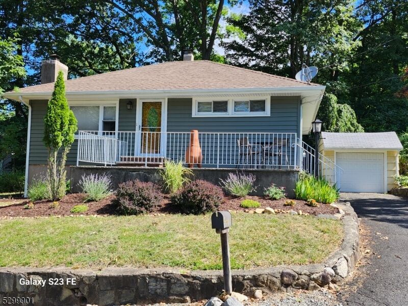 Property Photo:  9 Beech St  NJ 07436 