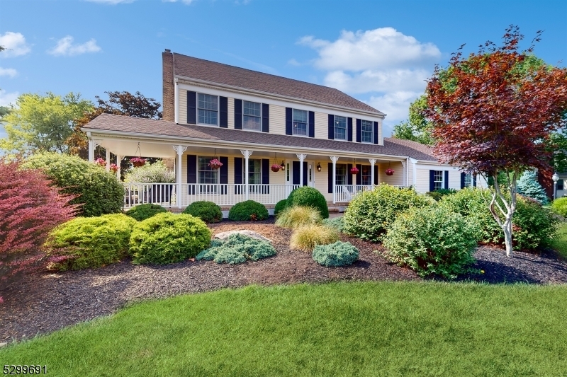 Property Photo:  20 Blackhorse Run  NJ 08502 