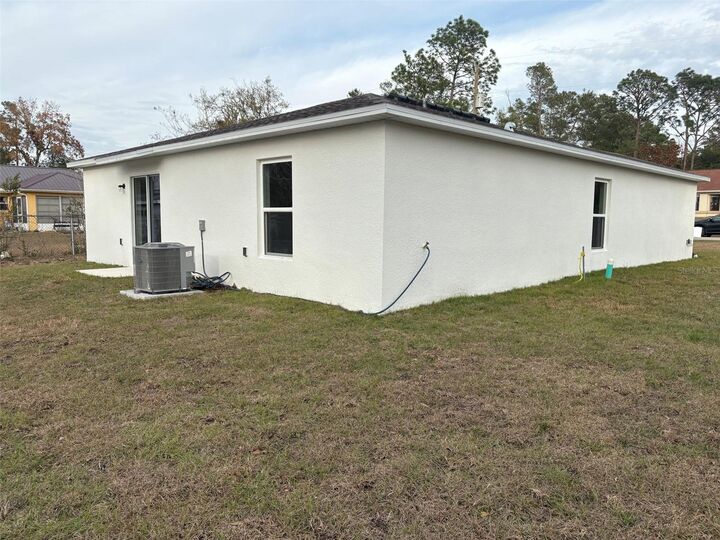 Property Photo:  2322 SW 146th Loop  FL 34473 