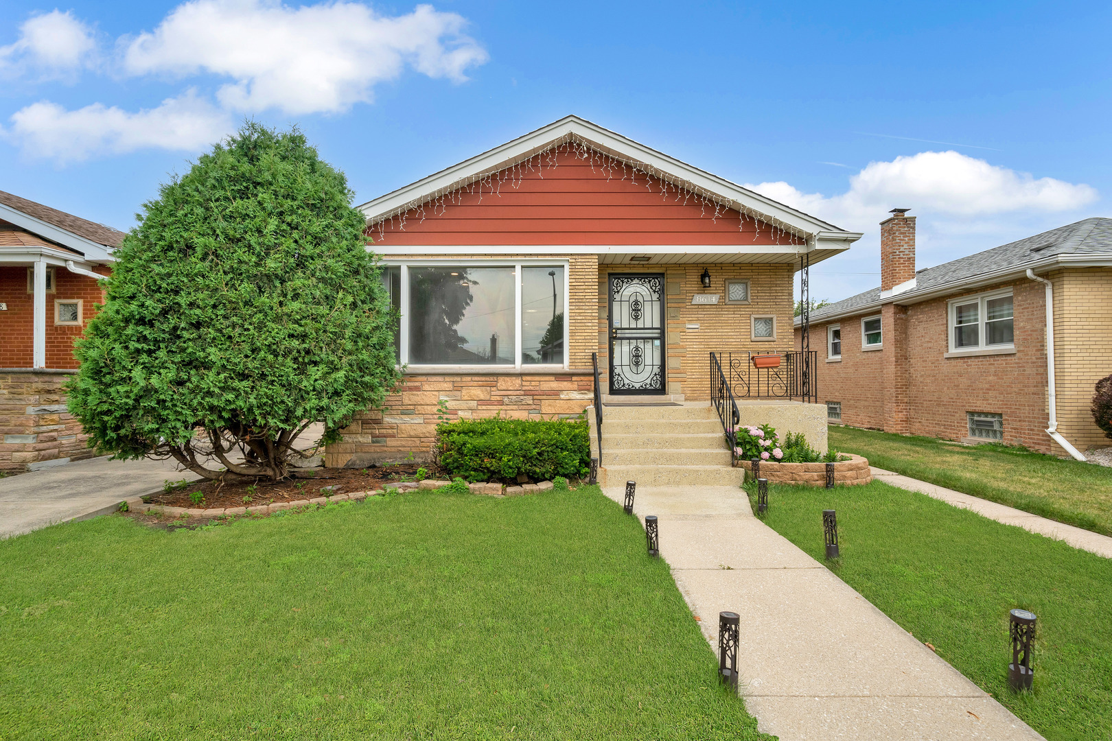 Property Photo:  8614 S Kolin Avenue  IL 60652 