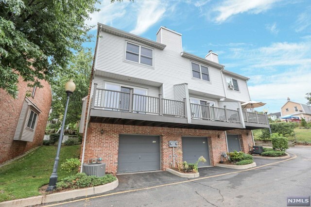 Property Photo:  124 Panorama Drive  NJ 07020 