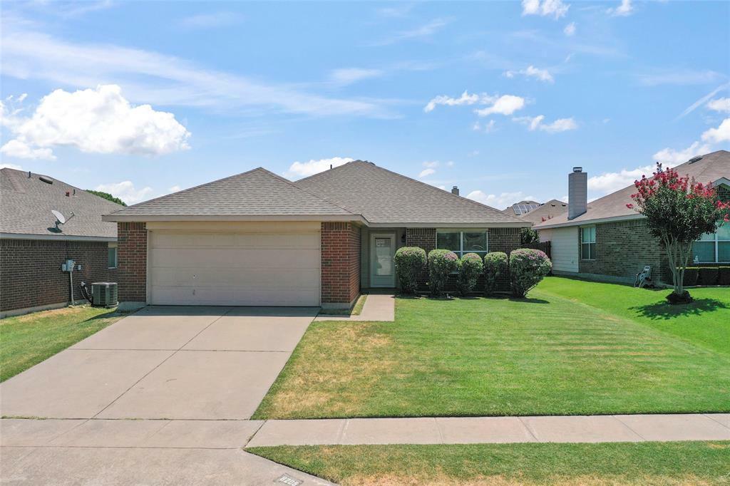 Property Photo:  8205 Cutter Hill Avenue  TX 76134 