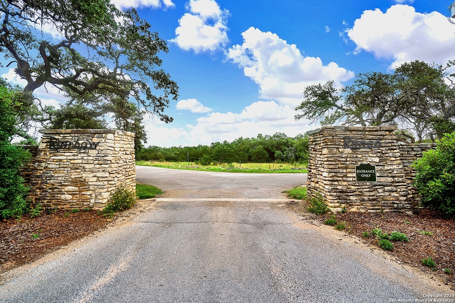 Property Photo:  1650 S Rainbow Ranch  TX 78676 