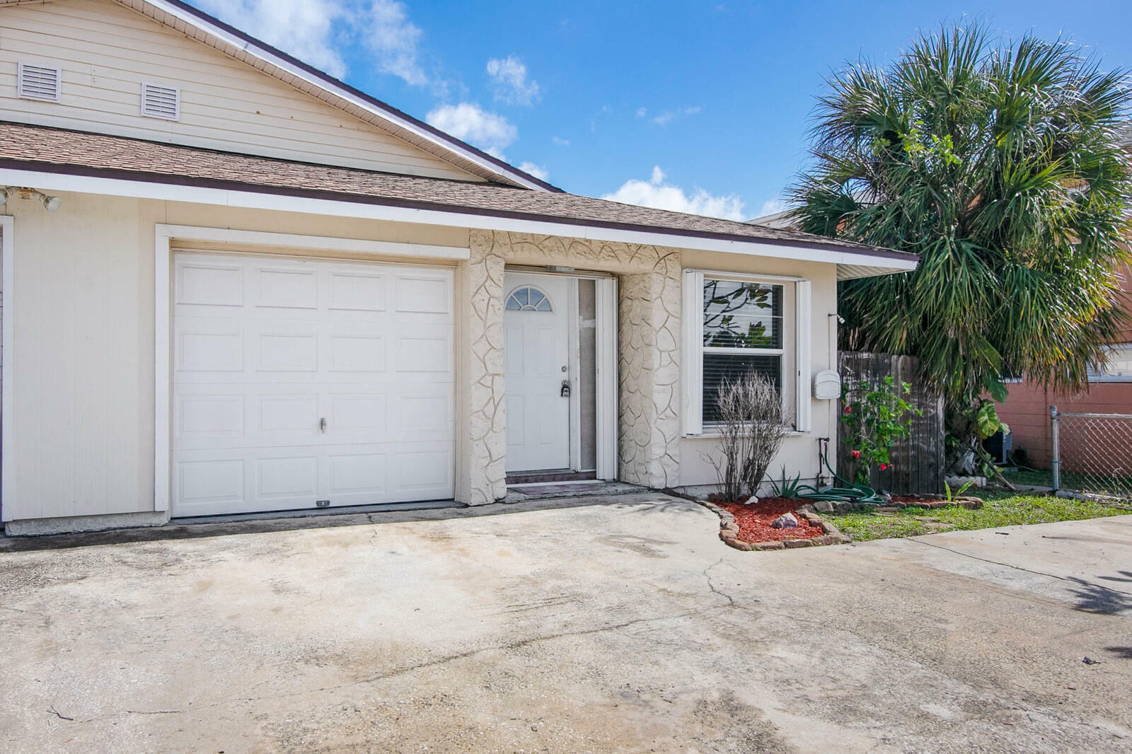 871 S Orlando Avenue  Cocoa Beach FL 32931 photo