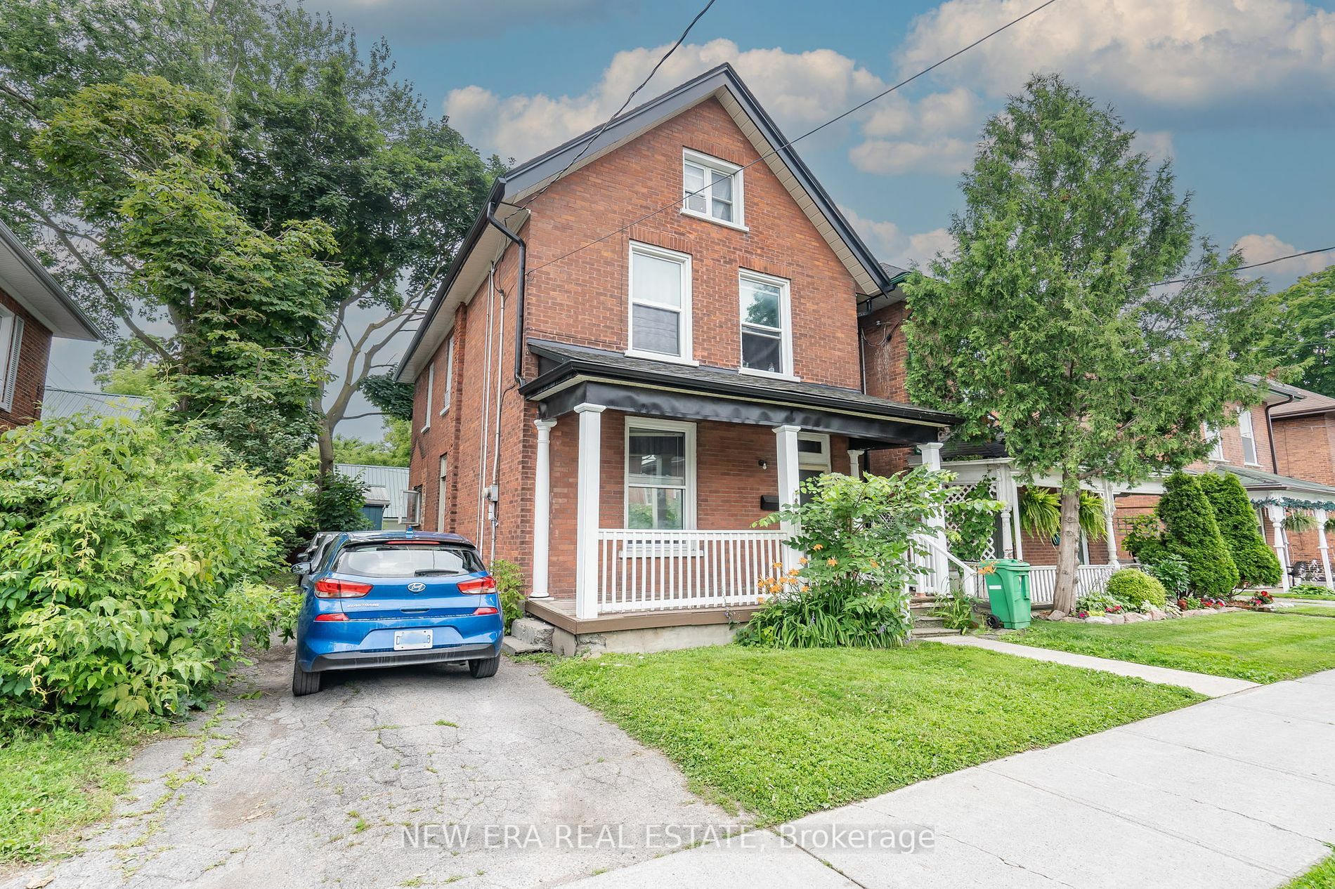 Property Photo:  265 Sherbrooke St  ON K9J 2N5 