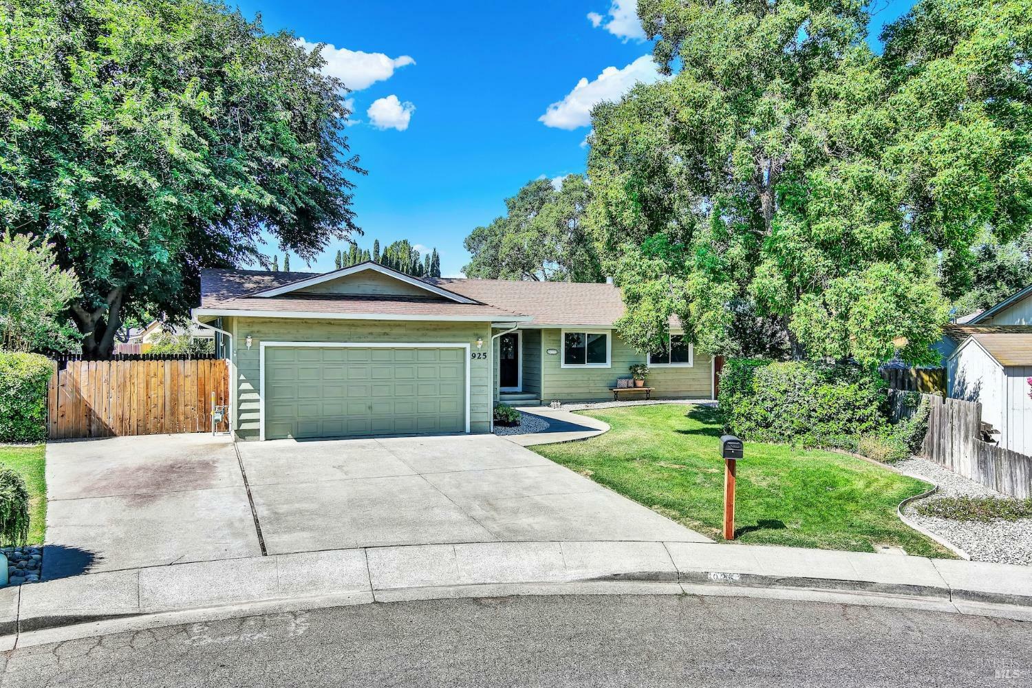 Property Photo:  925 Mason Court  CA 95620 