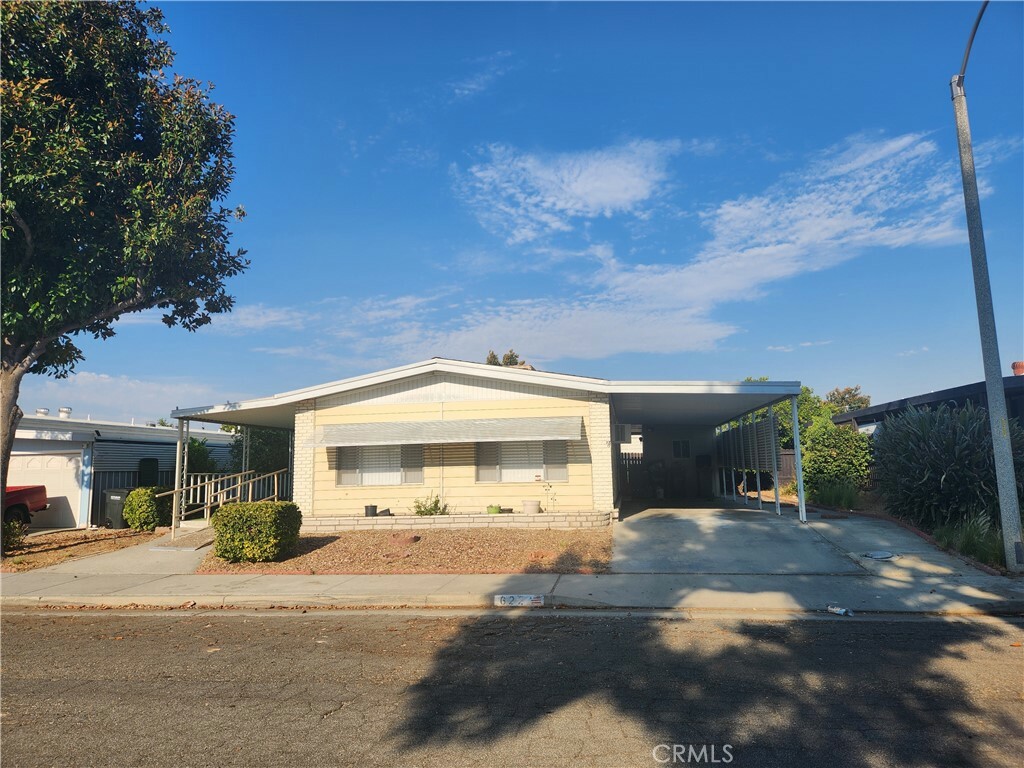 Property Photo:  622 Mariposa Drive  CA 92543 