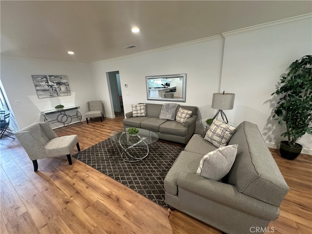 Property Photo:  4113 Knoxville Avenue  CA 90713 