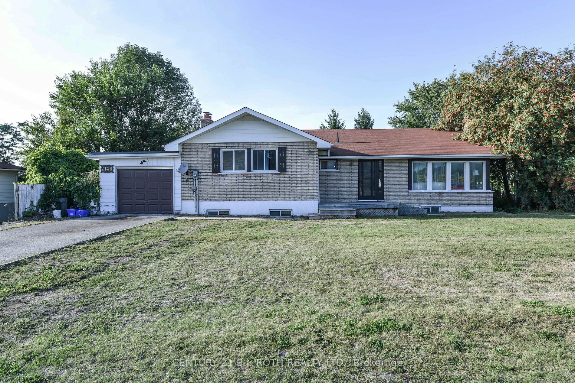 Property Photo:  2146 Innisfil Beach Rd  ON L9S 4B9 