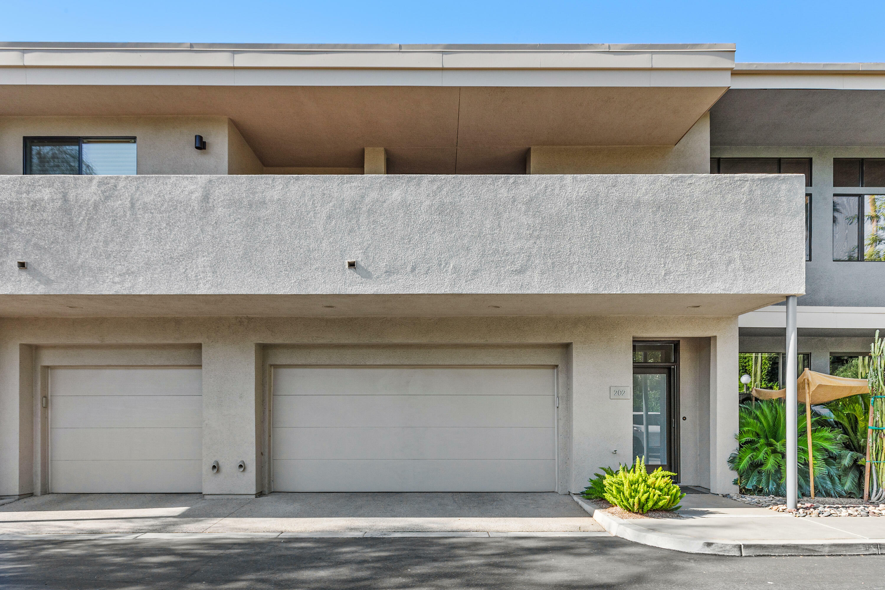 Property Photo:  780 E Palm Canyon Drive 202  CA 92264 