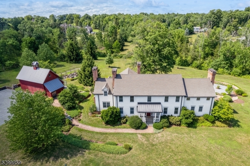 Property Photo:  9 Old Farm Lane  NJ 07921 