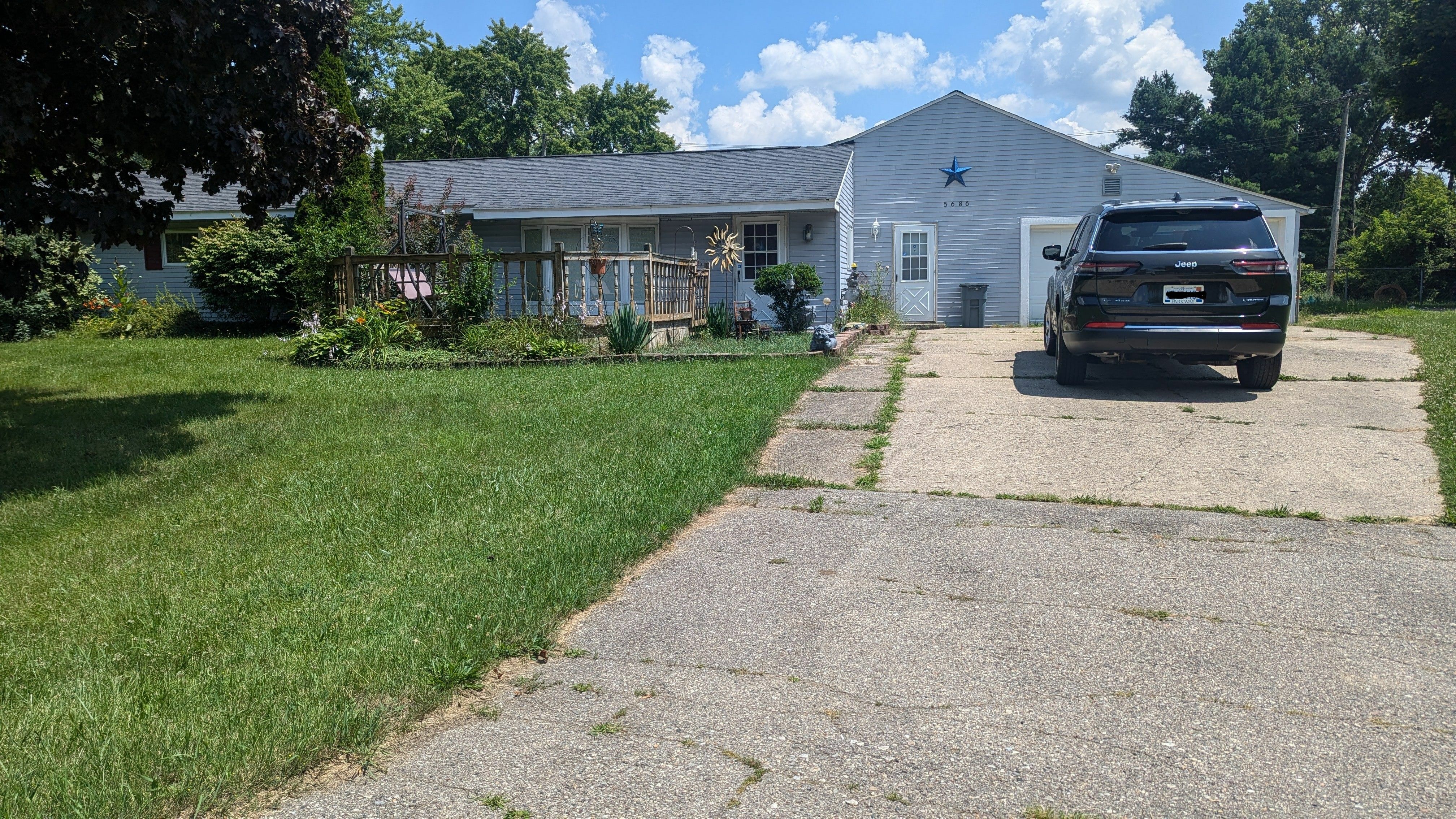 Property Photo:  5686 Everest Drive  MI 48346 3230 