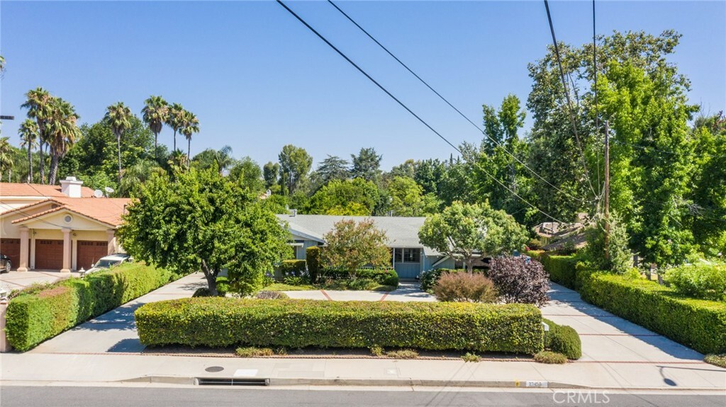 Property Photo:  23453 Burbank Boulevard  CA 91367 