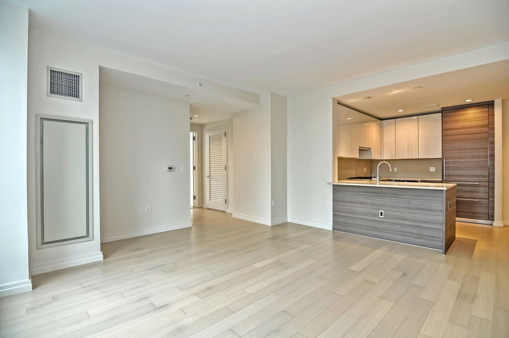 Property Photo:  1 Franklin Street 1810  MA 02110 