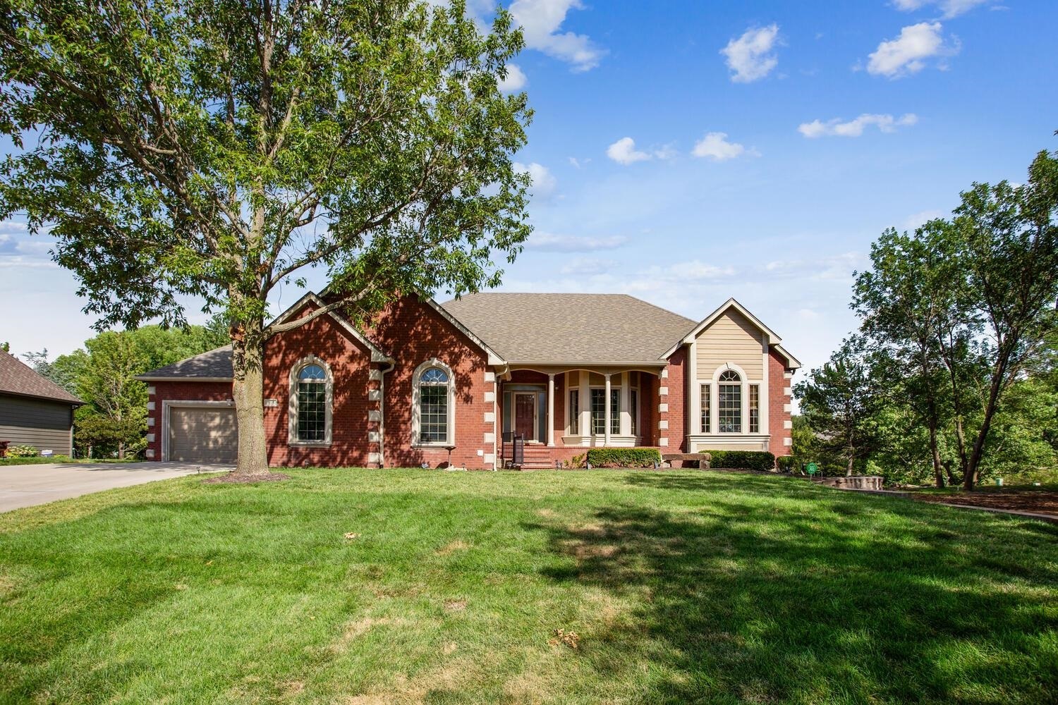 Property Photo:  810 S Clear Creek Cir  KS 67230 