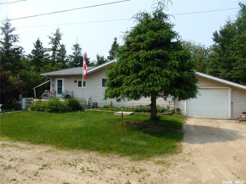 Property Photo:  222 Pine Avenue  SK S0M 0H0 