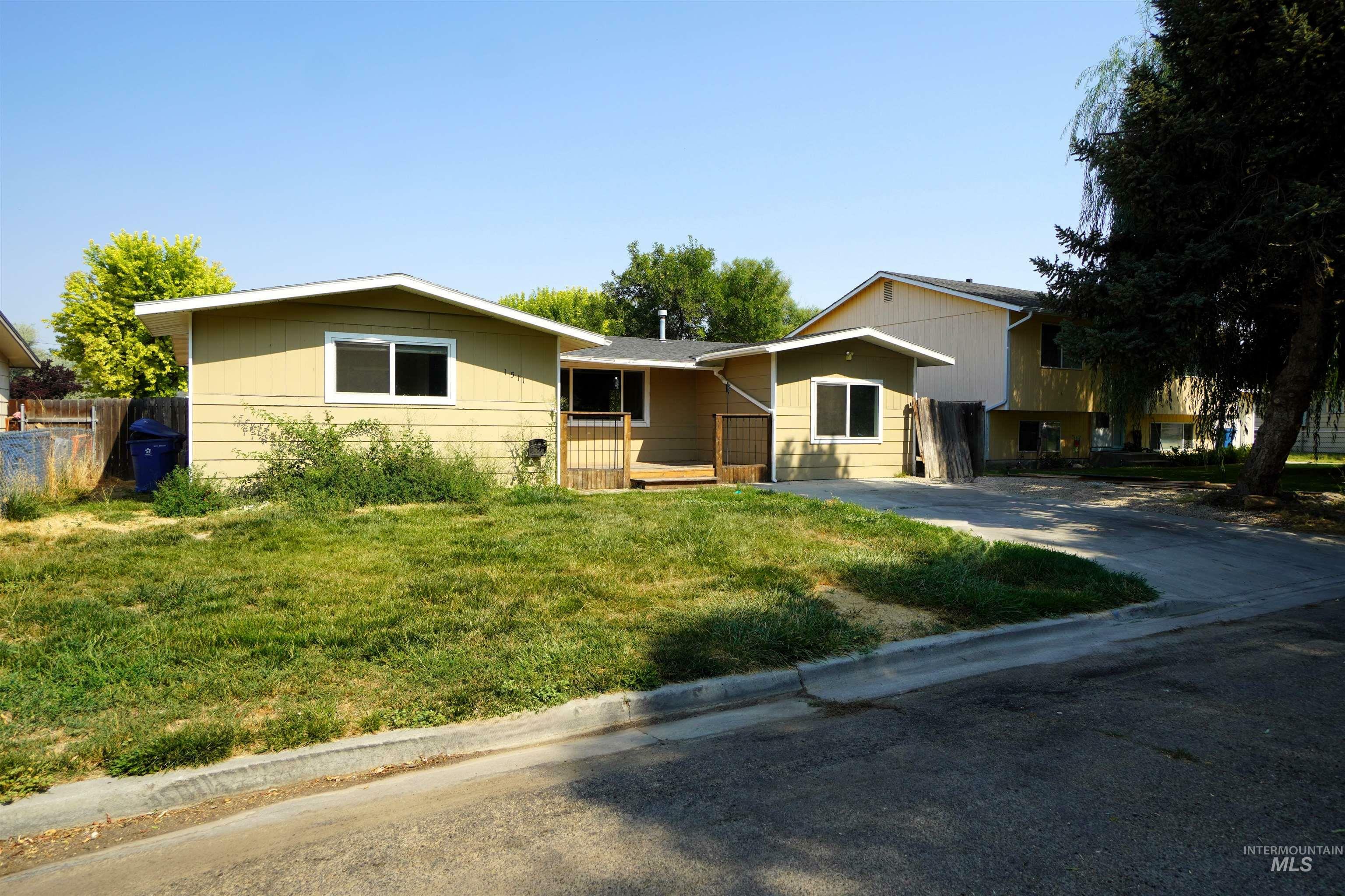 Property Photo:  1511 Missoula Way  ID 83605 