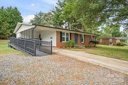 Property Photo:  933 Armstrong Street  NC 28677 