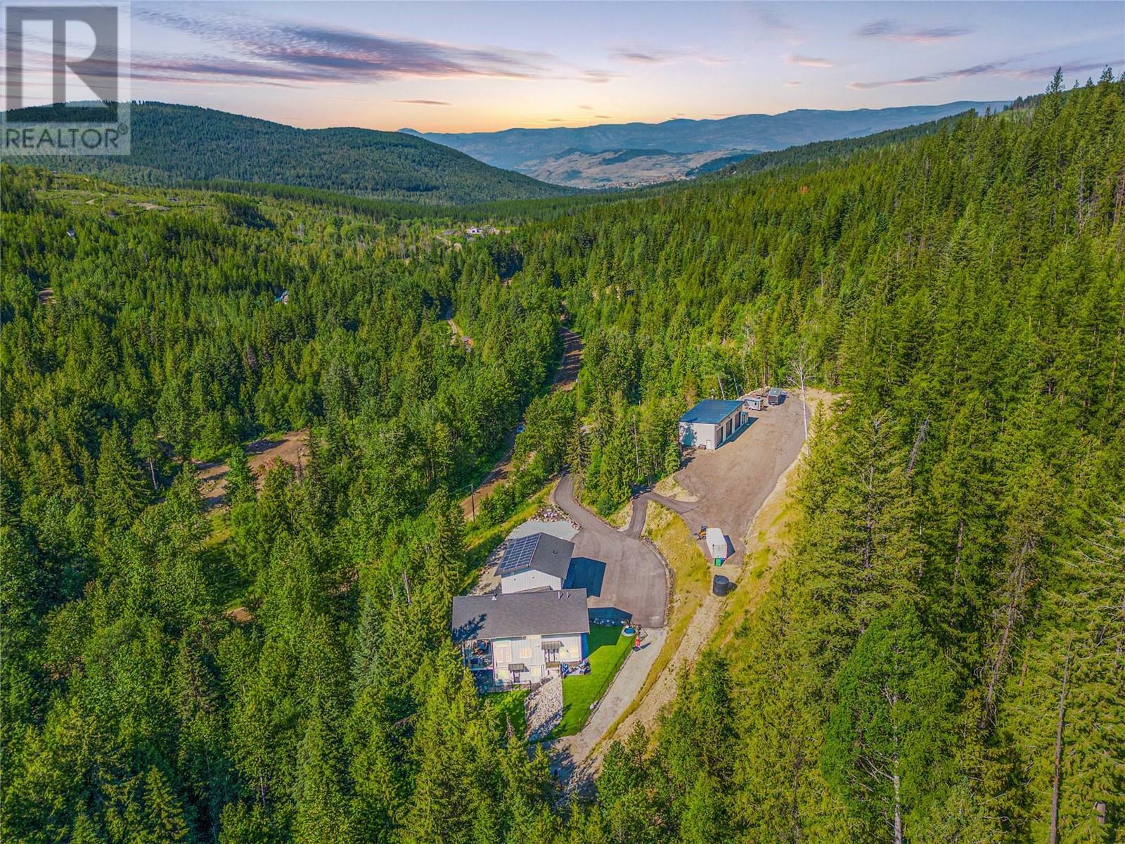 Photo de la propriété:  8735 Forsberg Road  BC V1B 3M6 