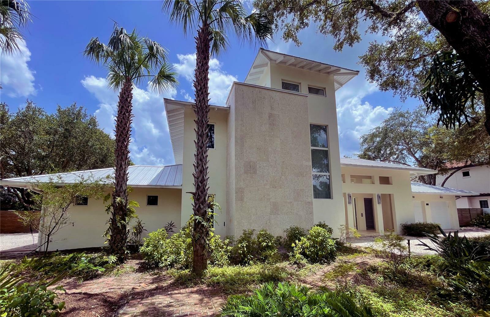 Property Photo:  1724 Pine Avenue  FL 32789 