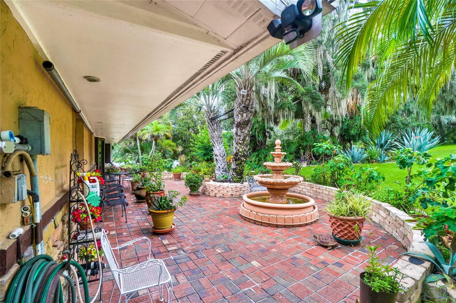 Property Photo:  840 2nd Street  FL 34711 