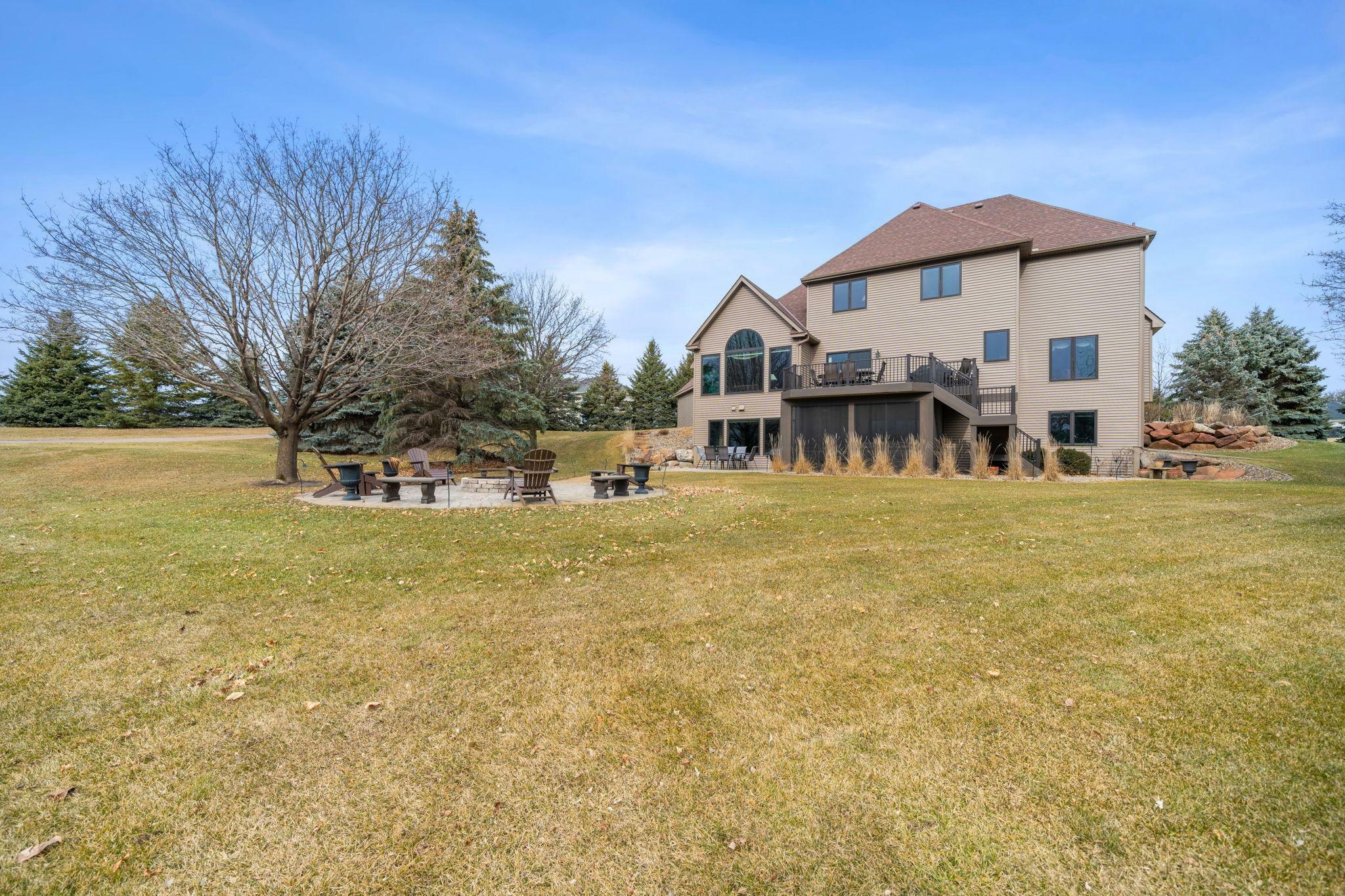 Property Photo:  19306 Towering Oaks Trail  MN 55372 