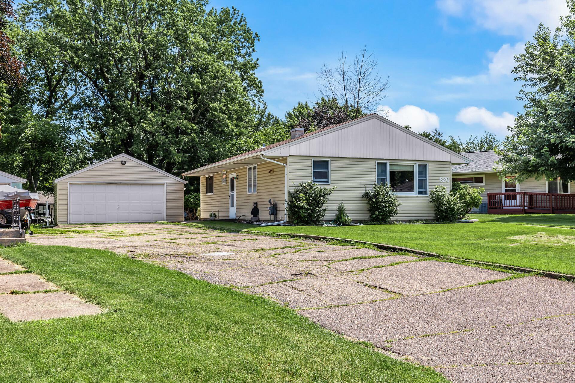 Property Photo:  820 23rd Avenue N  MN 55075 