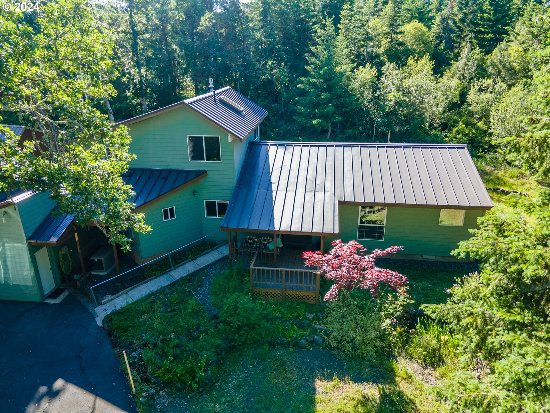 Property Photo:  725 Snowden Rd  WA 98672 