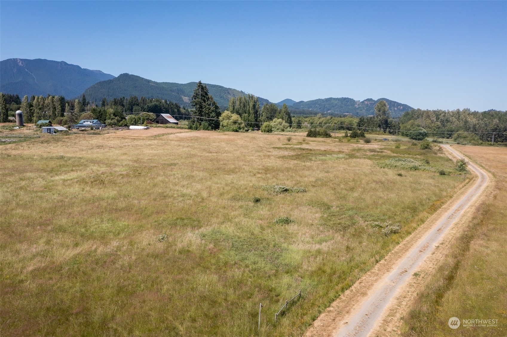 Property Photo:  262 Laird Road  WA 98363 