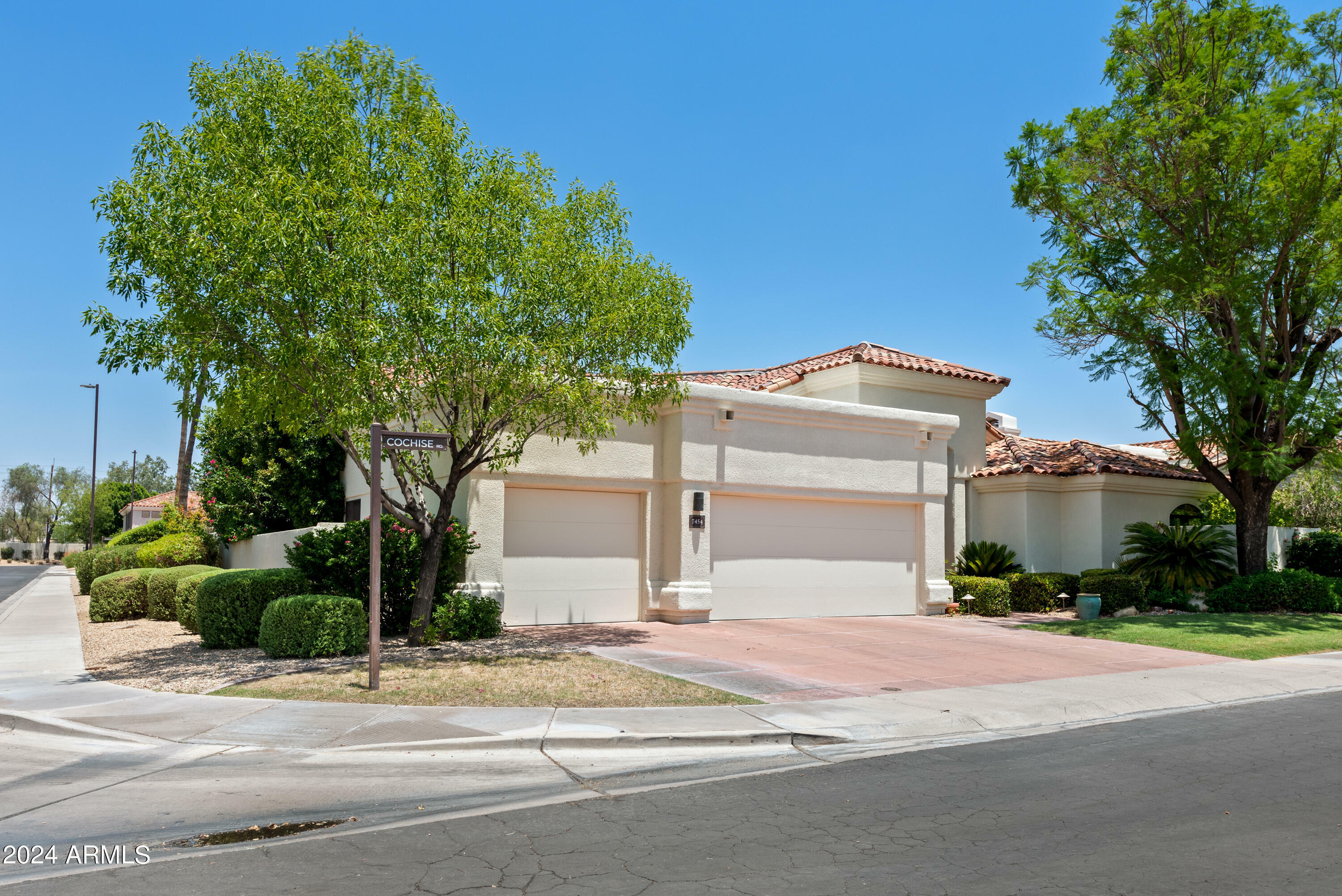 Property Photo:  7454 E Cochise Road  AZ 85258 