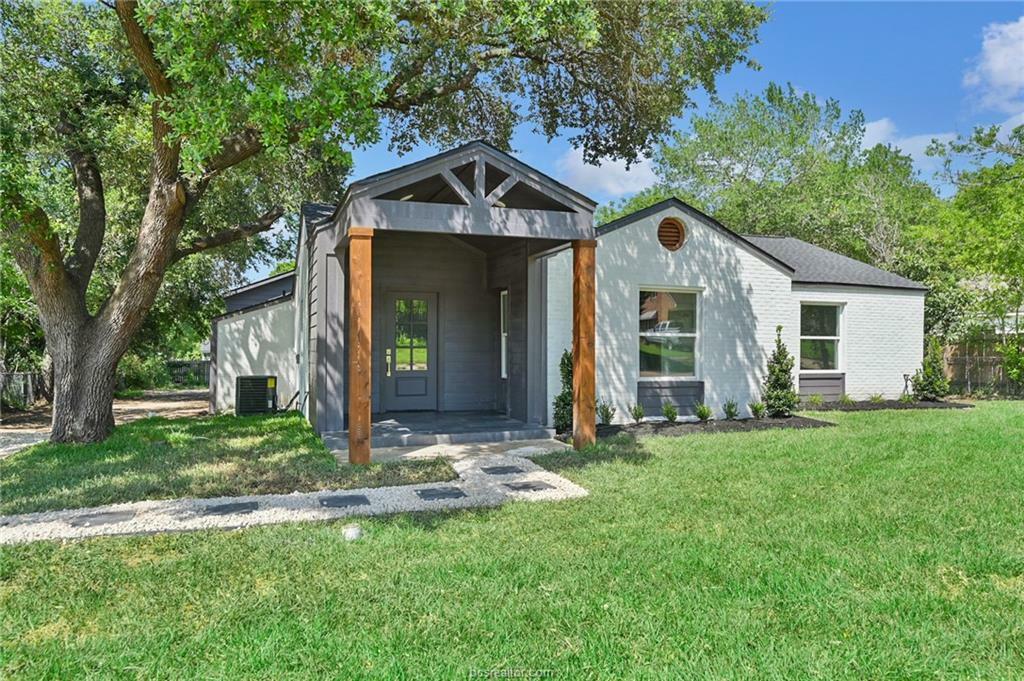 3803 Ridgewood Street  Bryan TX 77801-3726 photo