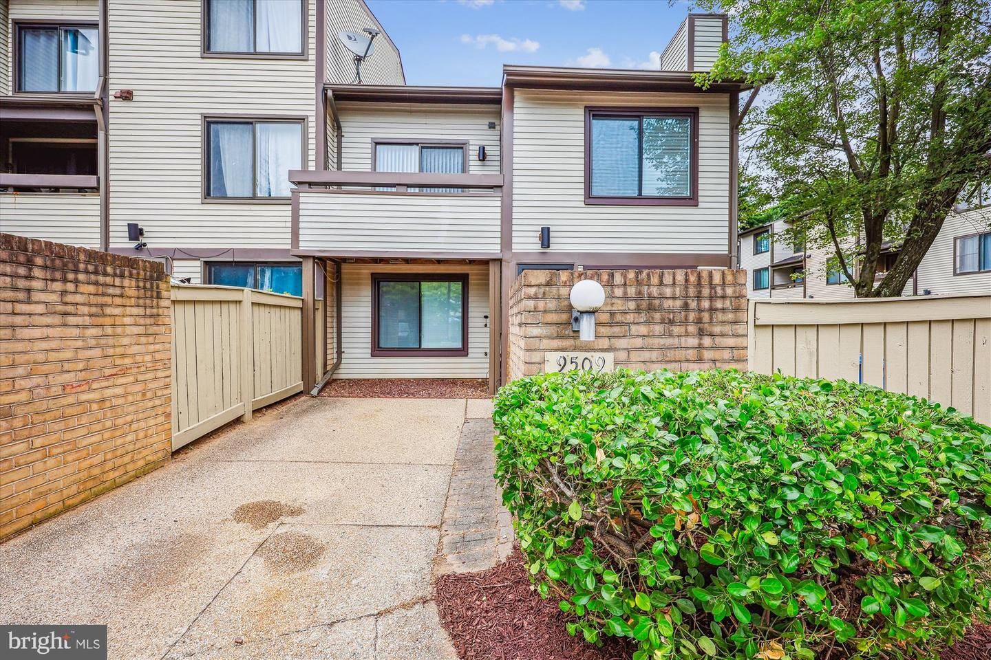 Property Photo:  9509 Treyford Terrace  MD 20886 