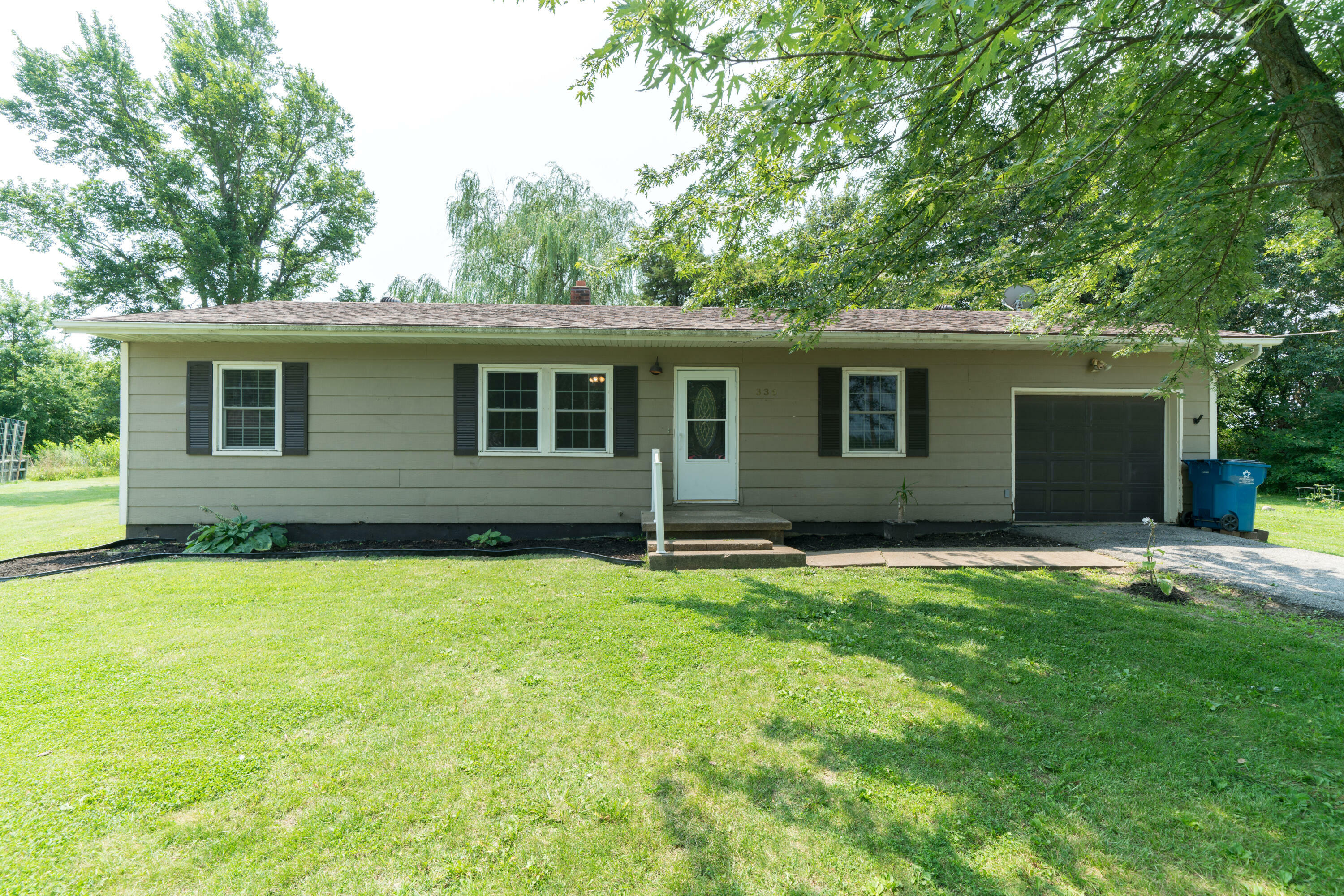 336 Elmwood Circle Cir  New Bloomfield MO 65063 photo