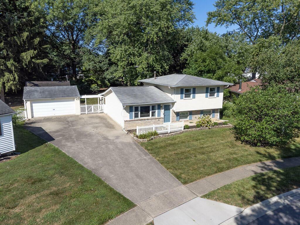 Property Photo:  605 Deerwood Avenue E  OH 43230 