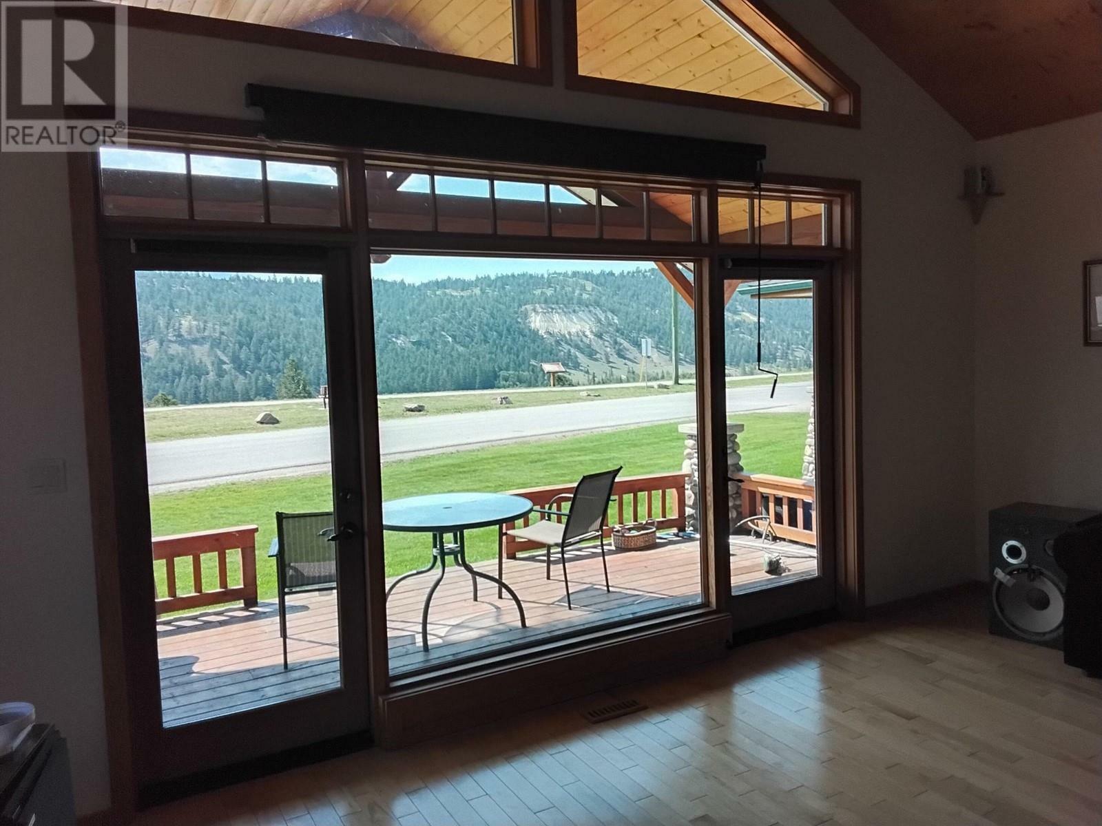 Photo de la propriété: 453 13th Avenue BC V0A 1K4