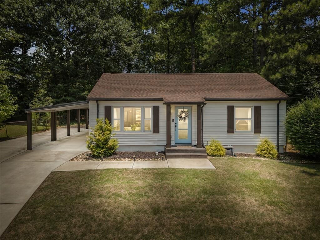Property Photo: 2347 Old Spring Road SE GA 30080