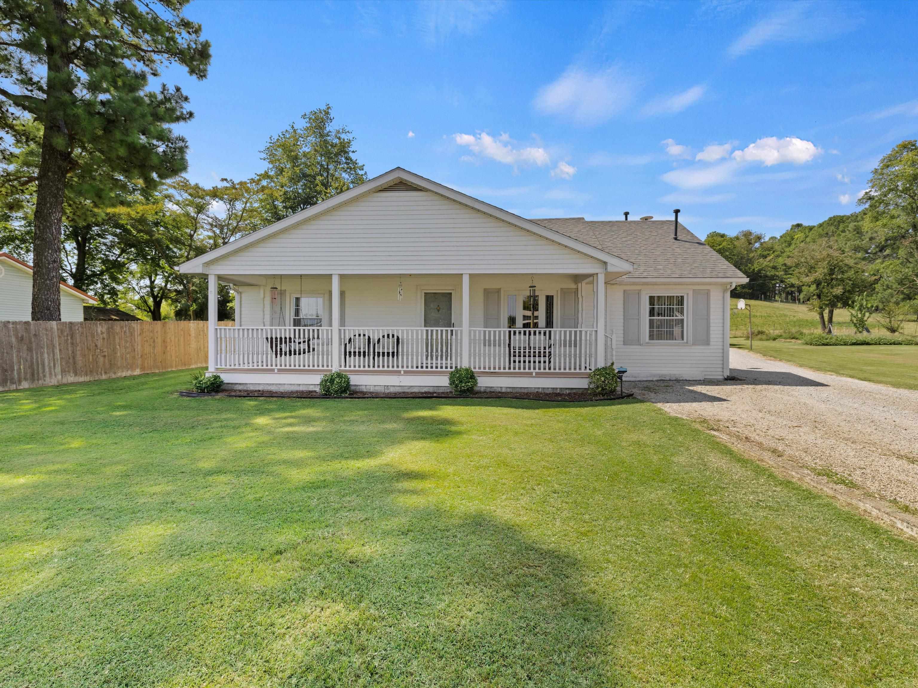 Property Photo:  3616 Burns Rd  KY 42301 